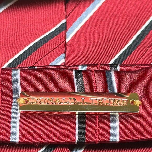 Donald J. Trump Red Striped 100% Silk tie Necktie Signature Collection - Picture 5 of 7